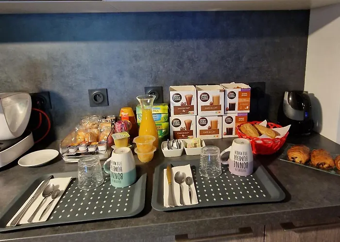Petit Déjeuner Compris *