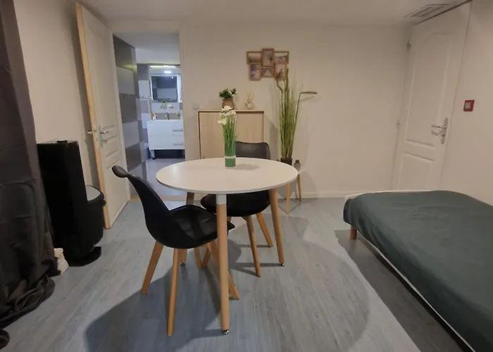 Petit Déjeuner Compris Alloggio in famiglia